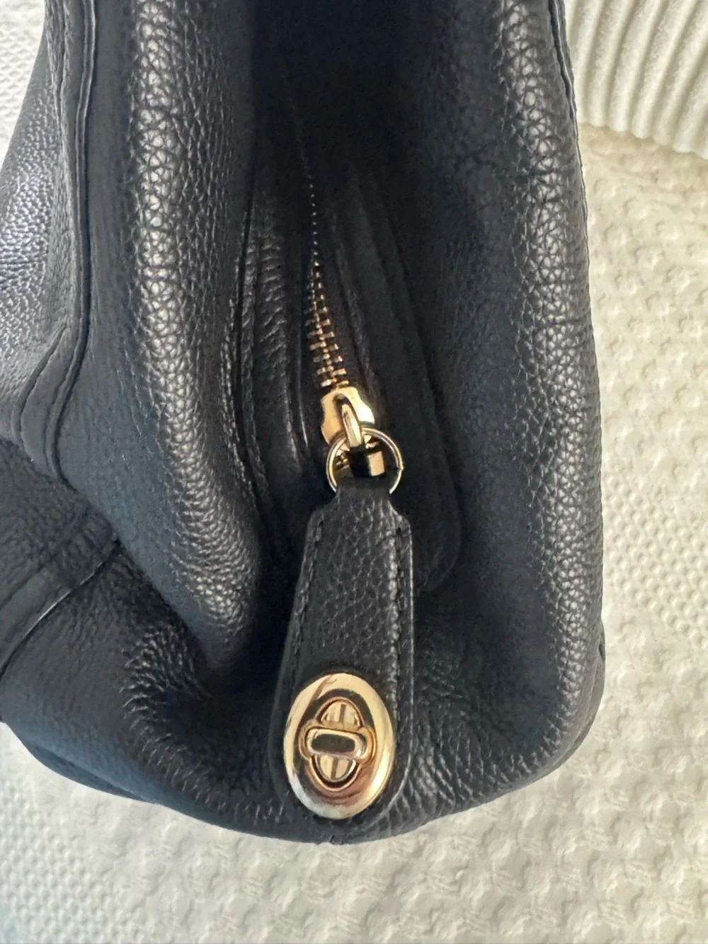 Coach Black Pebbled Leather Shoulder Bag with Gold Hardware - Picture 10 of 16